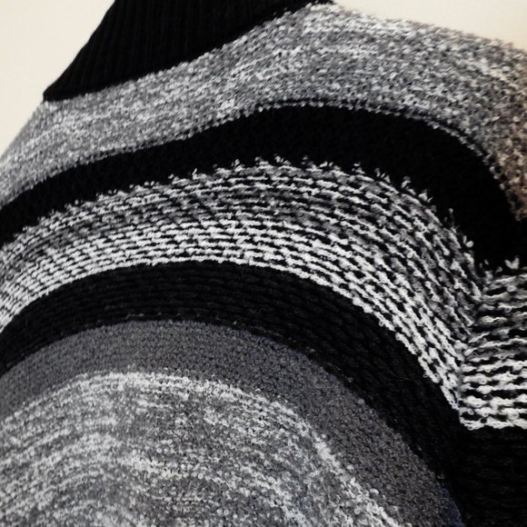 New Directions Black and Silver Long Sweater - Size XL - Picture 5 of 9
